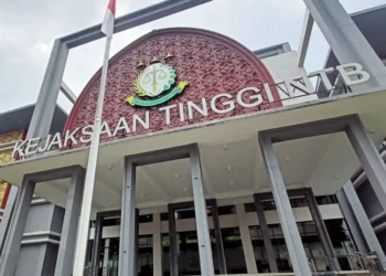 Kejati NTB menggandeng PPATK menelusuri dugaan TPPU dalam kasus korupsi pengadaan lahan Sirkuit MXGP Samota seluas 70 hektare di Sumbawa.