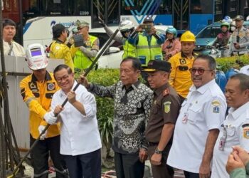 Mantan Gubernur DKI Jakarta Sutiyoso (Bang Yos) mengaku lega setelah tiang monorel mangkrak di Jalan HR Rasuna Said akhirnya dibongkar oleh Pemprov DKI.