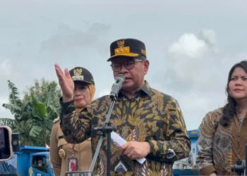 Gubernur DKI Jakarta Pramono Anung memperpanjang kebijakan PJJ dan WFH hingga 1 Februari 2026 seiring prakiraan hujan tinggi dari BMKG.