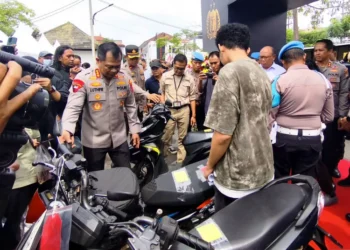 Kapolrestabes Surabaya Kombes Pol Luthfie Sulistiawan menginstruksikan tembak di tempat bagi pelaku curanmor yang membahayakan masyarakat.