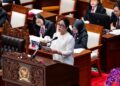 Puan Maharani: DPR RI Berkomitmen Hadirkan Kebijakan untuk Tingkatkan Kualitas Hidup Rakyat 3 Ketua DPR RI Puan Maharani menegaskan komitmen DPR menghadirkan kebijakan negara yang meningkatkan kualitas hidup rakyat pada pembukaan rapat paripurna 2026.