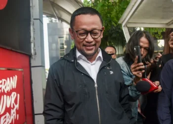 KPK kembali memeriksa tersangka Gus Alex dengan melibatkan auditor BPK untuk menghitung kerugian negara dalam kasus dugaan korupsi kuota haji Kemenag 2023–2024.
