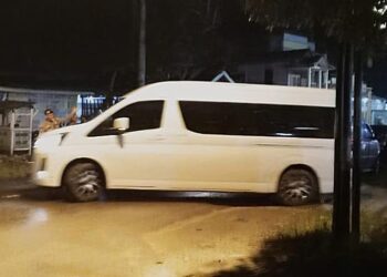 Dua camat dari Kabupaten Pati diduga dibawa KPK ke Jakarta usai menjalani pemeriksaan di Polsek Sumber, Rembang.