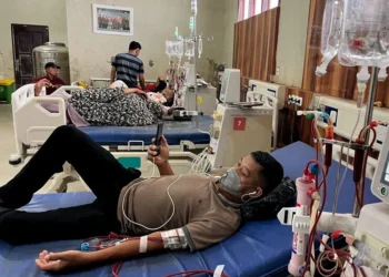 Puluhan pasien cuci darah RSUD Muda Sedia Aceh Tamiang kembali mengakses layanan hemodialisis setelah fasilitas pulih dan beroperasi pascabanjir besar.
