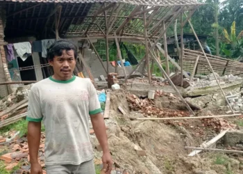 Sebanyak 28 kecamatan di Kabupaten Lebak, Banten, rawan pergerakan tanah akibat curah hujan tinggi, BPBD mencatat 146 rumah rusak.