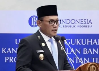 Pemprov Kaltim menempuh jalur hukum perdata dan pidana usai tongkang batu bara menabrak tiang Jembatan Mahakam Ulu (Mahulu) di Sungai Mahakam.
