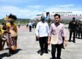 Pakai Tas Noken Papua, Wapres Gibran Awali Kunjungan Kerja ke Biak hingga Yahukimo 3 Wapres Gibran Rakabuming Raka mengenakan tas noken saat kunjungan kerja ke Biak, Wamena, hingga Yahukimo untuk dorong pembangunan inklusif di Tanah Papua.