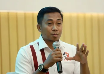 Pengamat politik Iwan Setiawan menilai ambang batas parlemen 7 persen dapat menekan politik transaksional dan memperkuat stabilitas sistem politik, namun berpotensi mengurangi representasi suara rakyat.