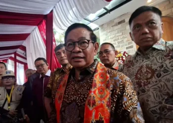 Gubernur DKI Jakarta Pramono Anung melarang ormas sweeping rumah makan selama Ramadan 2026 demi menjaga ketertiban, toleransi, dan suasana kondusif di Jakarta.