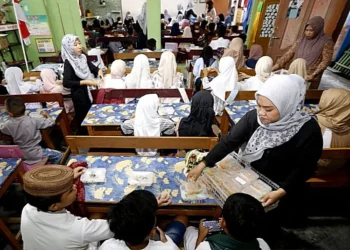BGN klarifikasi alokasi dana Program Makan Bergizi Gratis (MBG) sebesar Rp500 juta per 12 hari untuk setiap SPPG, bukan per hari.