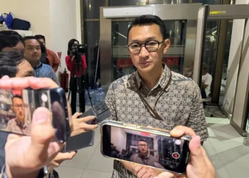 KPK mengungkap operasi tangkap tangan (OTT) di Ditjen Bea Cukai Kemenkeu terkait importasi barang.