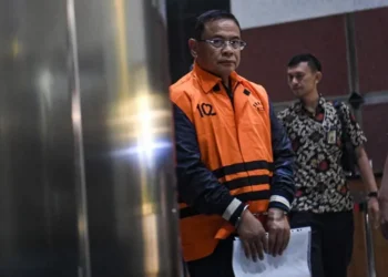 KPK periksa 13 saksi termasuk mantan Wakil Bupati Pati dan Tim 8 terkait dugaan plotting proyek pengadaan barang dan jasa oleh Bupati nonaktif Sudewo.