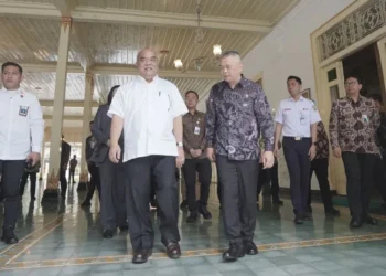 Menhub Dudy Purwagandhi bersama Pemda DIY mematangkan persiapan angkutan mudik Lebaran 2026 untuk memastikan perjalanan lancar, aman, dan nyaman bagi masyarakat.