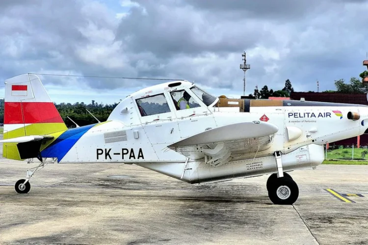 Pelita Air memastikan pesawat jatuh di Nunukan merupakan layanan kargo pengangkut BBM jenis Air Tractor AT-802 registrasi PK-PAA, tanpa penumpang dan awak kabin.