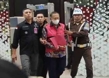 Kejagung menetapkan 11 tersangka kasus korupsi ekspor CPO 2022–2024, kerugian negara ditaksir hingga Rp14,3 triliun.