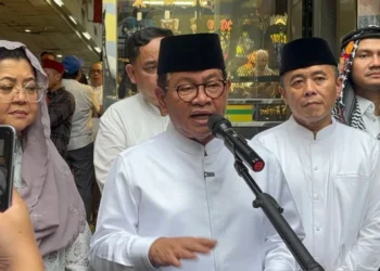 Gubernur DKI Jakarta Pramono Anung mengusulkan pembangunan tiga PLTSa di Bantargebang, Rorotan, dan Sunter untuk mengatasi masalah sampah di ibu kota.
