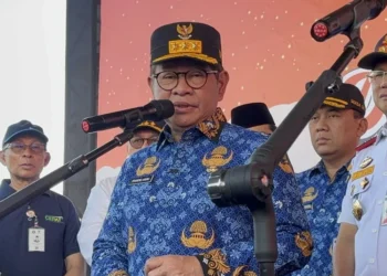 Pemprov DKI Jakarta akan menerbitkan aturan wajib pilah sampah dari rumah.