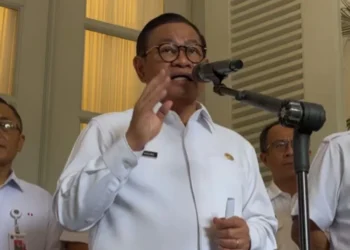 Gubernur DKI Jakarta Pramono Anung Wibowo menekankan pendatang wajib memiliki keterampilan kerja agar tidak menjadi beban kota.