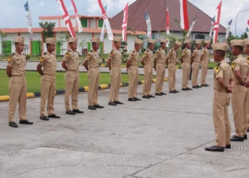 Polres Madiun menangkap oknum Satpol PP yang menipu warga dengan modus janji lolos masuk PPI, korban rugi Rp150 juta.