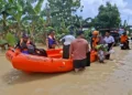 Jumlah Pengungsi Banjir Demak Terus Bertambah, Capai 2.839 Jiwa 2 Jumlah pengungsi banjir di Kabupaten Demak, Jawa Tengah, meningkat menjadi 2.839 jiwa pada Sabtu (4/4/2026) akibat luapan Sungai Tuntang dan tanggul jebol.