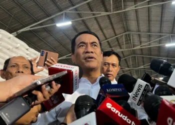 Mentan Amran Sulaiman mengumumkan stok beras nasional mencapai 5,19 juta ton per April 2026, tertinggi sepanjang sejarah Indonesia dan memperkuat ketahanan pangan.