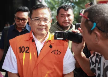 KPK mendalami penyerahan uang pendaftaran perangkat desa dalam kasus dugaan pemerasan yang melibatkan Bupati Pati nonaktif Sudewo.