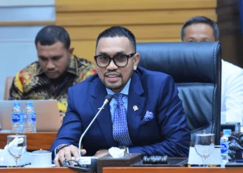Wakil Ketua Komisi III DPR RI Ahmad Sahroni mengaku sempat diperas Rp300 juta oleh pegawai KPK gadungan.