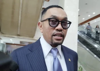 Wakil Ketua Komisi III DPR Ahmad Sahroni usul jabatan sipil anggota Polri dibatasi maksimal 3 tahun demi regenerasi dan profesionalisme institusi.