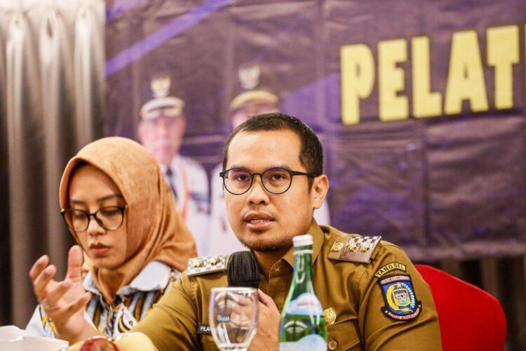 Gubernur Banten Sebut 8.000 Titik PJU Dibutuhkan di Sepanjang Jalan Nasional 1 Wakil Wali Kota Tangerang Selatan Pilar Saga Ichsan. LINGKAR NETWORK/Irfan.