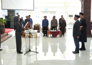 Agus Dwi Lestari resmi dilantik sebagai Sekda Kabupaten Kendal definitif oleh Bupati Dyah Kartika Permanasari usai seleksi terbuka JPTP.