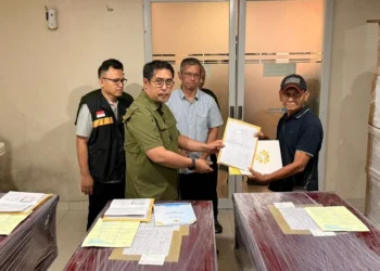 Kementerian P2MI menjemput tiga jenazah PMI asal Indonesia dari Taiwan, memastikan pemulangan dilakukan secara layak.