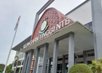 Kejati NTB terima laporan dugaan korupsi dana BOS SMAN 1 Kempo Dompu periode 2020-2025.
