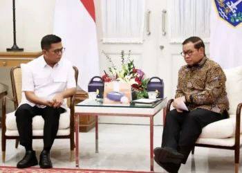 Penanganan banjir di Tangerang Raya membutuhkan kolaborasi Pemprov Banten dengan Pemprov DKI Jakarta melalui rencana pembangunan tandon bersama.