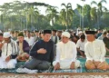 Gubernur Iqbal dan TGB Muhammad Zainul Majdi Salat Iduladha di Kantor Gubernur NTB 3 Gubernur NTB Lalu Muhamad Iqbal dan mantan Gubernur NTB TGB Dr HM Muhammad Zainul Majdi menghadiri Salat Iduladha 1447 H di Kantor Gubernur NTB.