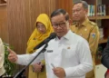 Pramono Optimistis Stok Sampah Bantargebang Cukup untuk PLTSa 3 Gubernur DKI Pramono Anung optimistis stok sampah Bantargebang melalui metode cut and fill cukup untuk bahan bakar PLTSa guna atasi masalah sampah Jakarta.