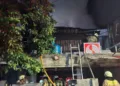 Update Kebakaran Rumah di Pademangan, Gulkarmat Taksir Kerugian Capai Rp1 Miliar 3 Update Kebakaran Rumah di Pademangan, Gulkarmat Taksir Kerugian Capai Rp1 Miliar