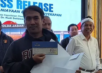 Gubernur Jawa Barat Dedi Mulyadi (KDM) mengalihkan hadiah sayembara Rp250 juta penangkapan pelaku penyekapan YTR menjadi deposito untuk masa depan korban.
