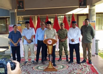 Bupati Jember Gus Fawait tegaskan komitmen majukan pertanian dan siap cabut izin kios penyalur pupuk subsidi nakal demi kesejahteraan petani Jember.