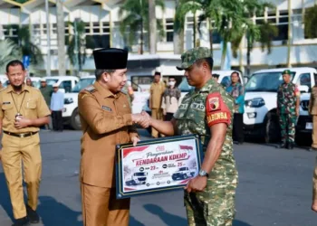 Pemkab Jember serahkan 48 kendaraan operasional KDKMP untuk mendukung distribusi hasil produksi dan memperkuat ekonomi desa.