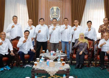 Gubernur Jatim Khofifah Indar Parawansa menerima pengurus JMSI Jatim untuk membahas penguatan media berkualitas dan profesional.