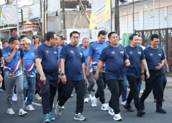 Bupati Jember Gus Fawait berkomitmen mempermudah layanan bagi Pekerja Migran Indonesia (PMI) melalui penyediaan kantor P4MI, layanan kesehatan murah, hingga beasiswa.