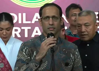 Mantan Mendikbudristek Nadiem Makarim mengajukan banding atas vonis 10 tahun penjara dalam kasus korupsi Chromebook, menyebut putusan hakim tidak masuk akal.