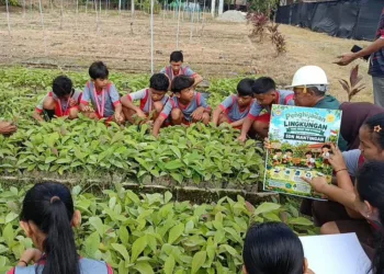 SDN Mantingan memperkuat Gerakan Peduli dan Berbudaya Lingkungan Hidup di Sekolah (PBLHS) dengan menggandeng BKPH Kebon, Wana Wisata Kartini Mantingan, dan Polsek Bulu.