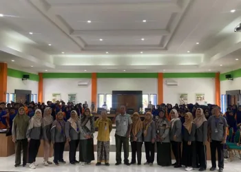SMP Negeri 1 Sumber Rembang menggelar kunjungan ke BRMP Pati, siswa belajar langsung mengenai pertanian hingga pembuatan pupuk kompos.