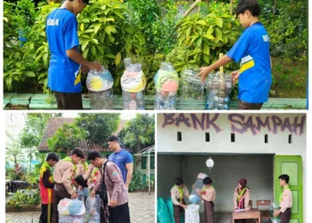 SMPN 2 Lasem menghadirkan inovasi tempat sampah portabel khusus botol plastik guna mematangkan langkah menuju penilaian Sekolah Adiwiyata Nasional.