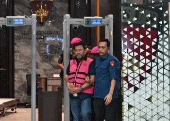 Mantan Wakil Kepala BGN Sony Sonjaya menyebut 41 nama dari kalangan politik diduga terlibat permintaan jatah titik SPPG dalam kasus korupsi program MBG 2025–2026.