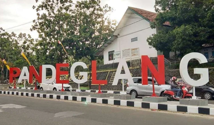 Instagram/@explorepandeglang/LINGKAR NETWORK.