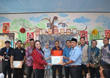 Perkuat Mitigasi Bencana, SDN Pasauran 1 Serang Dipasangi EWS Gempa
