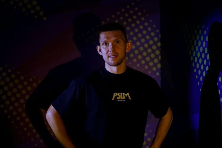 PSIM Yogyakarta resmi mendatangkan pemain asing anyar keduanya setelah Adrian
Purzycki dari Polandia, yaitu Ondrej Rudzan dari Republik Ceko untuk memperkuat
lini belakang Laskar Mataram musim depan. (ANTARA/LINGKAR NETWORK)