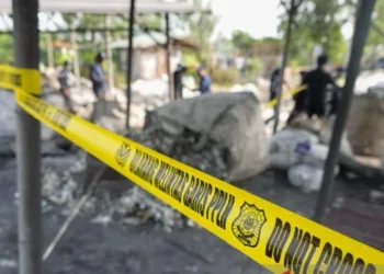 Terbukti Cemari Sungai, Pemprov Banten Segel Tiga Perusahaan di Tangerang